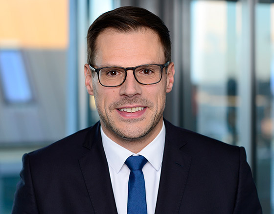 Felix Meyen - Head of Transaction Management Germany